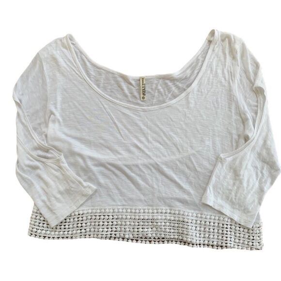 Emma & Sam white crop top - Picture 1 of 4